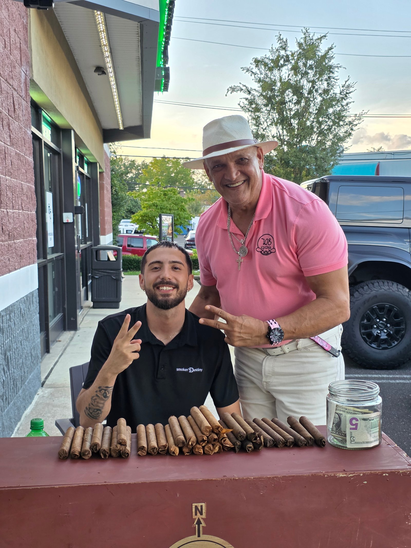 708 Cigar Rolling With Master Bomba at Willow Grove